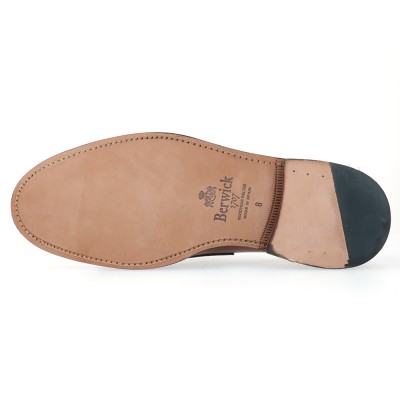 11020-T04 NOMERA CUERO