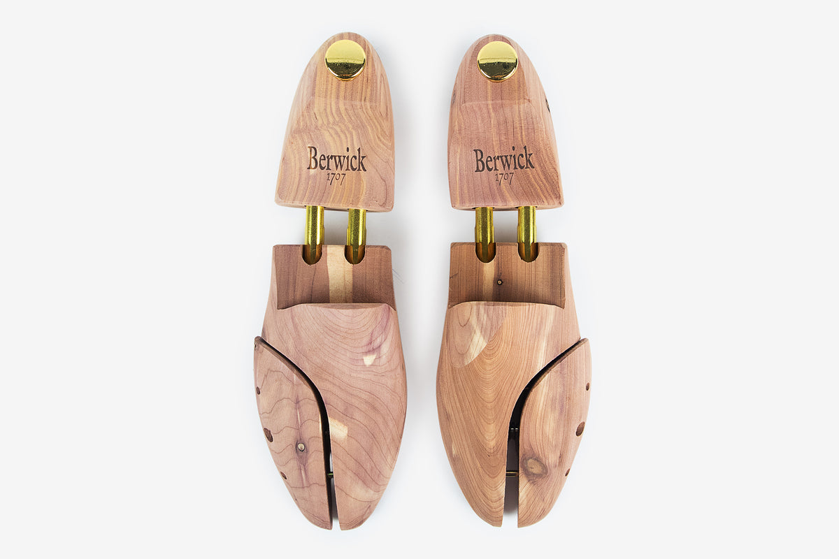 WOODEN LAST